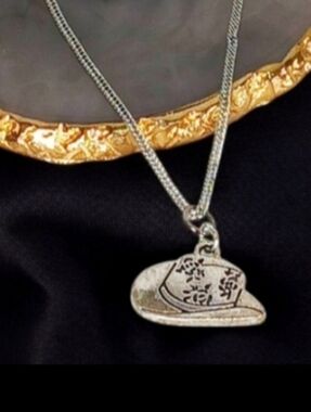 Silver Cowboy Hat Charm Necklace Cowboycore Westerncore Countrycore Farmcore